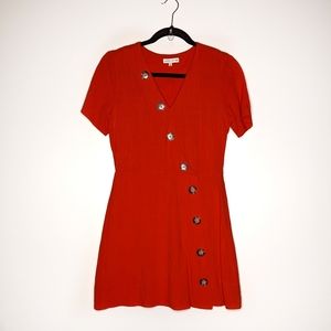 Moon river short sleeve v-neck button detail dress